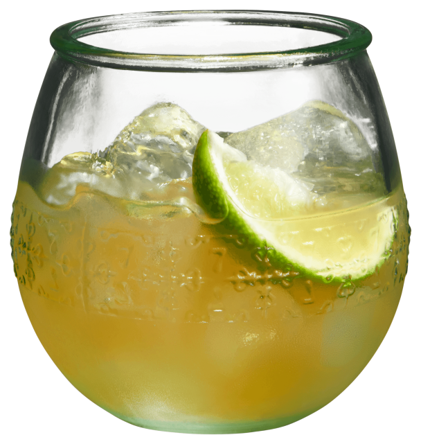 cóctel con ron Canchanchara