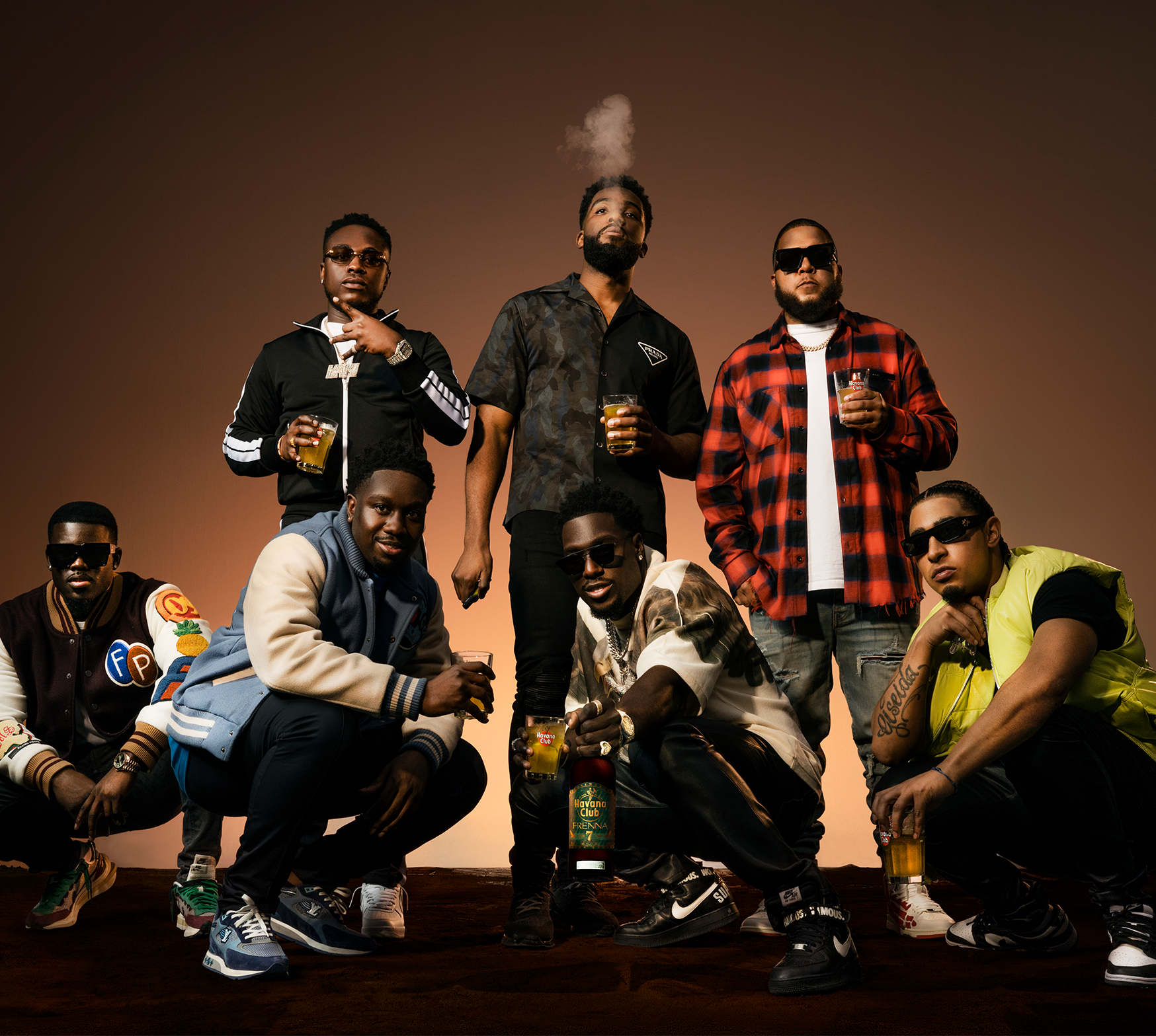 Ontdek de limited edition fles en de nieuwe track "Waistline".